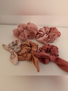 Five-Piece Neutral Satin & Velvet Scrunchie Set in Blush, Rose, and Pink